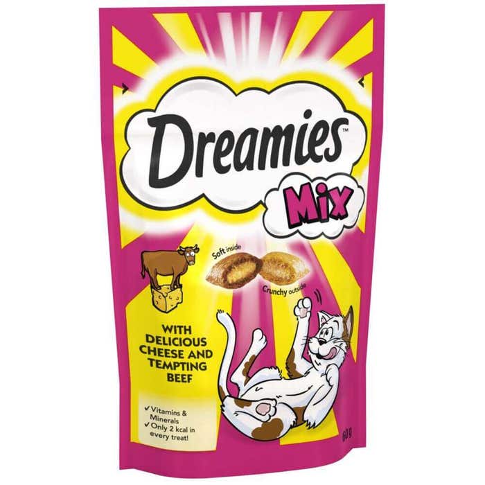 Dreamies Mix Cat Treats - Beef and Cheese 60g