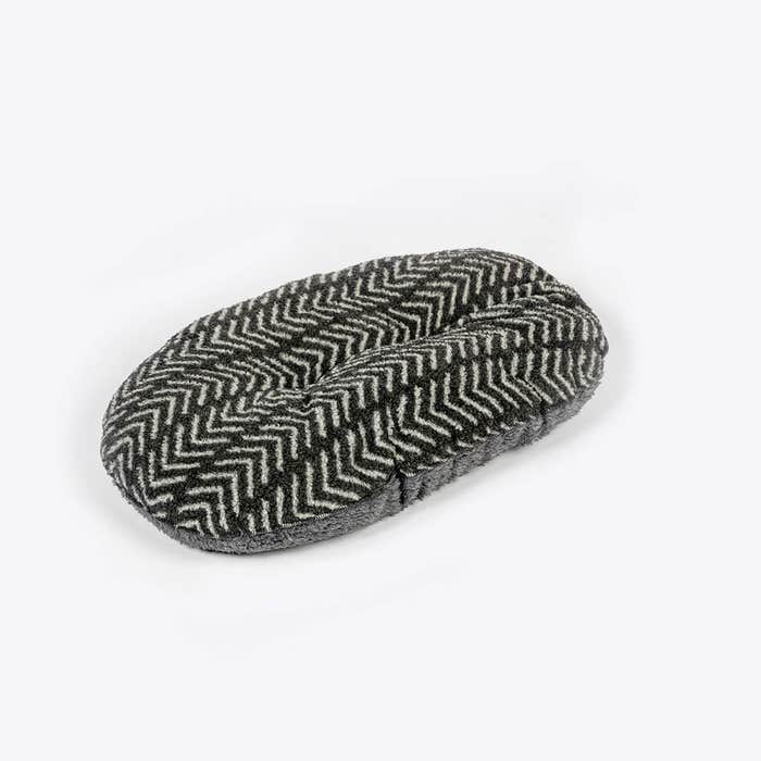 Danish Design Fleece Charcoal Arrows Quilted Dog Mattress